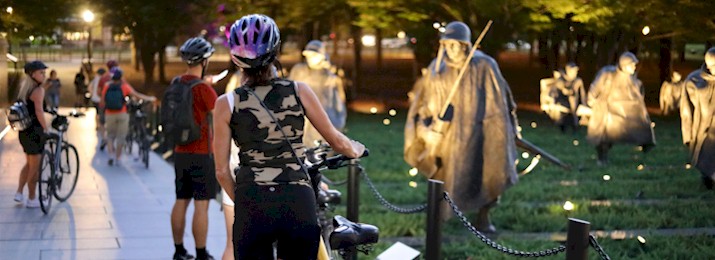 Free coupons for Washington DC Bike and Roll Bike Tours! Save with Free Discount Travel Coupons from DestinationCoupons.com!
