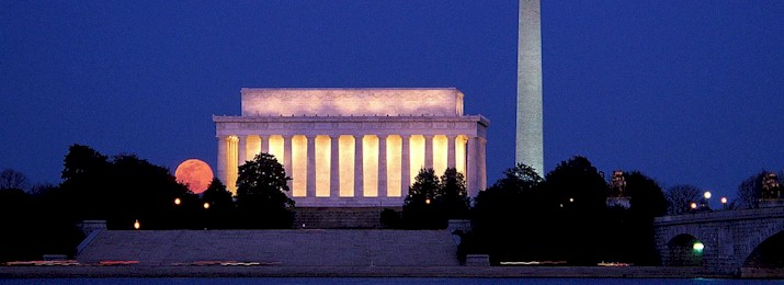 Free coupons for Washington DC Hop On Hop Off Bus Tour! Save with Free Discount Travel Coupons from DestinationCoupons.com!