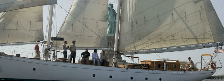Champagne Brunch Sail on Manhattan by Sail's Shearwater. Save 15%